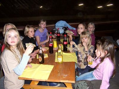 Die Kinder am Extratisch Die Kinder am Extratisch