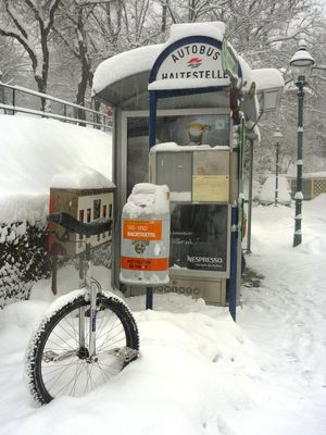 Neuwaldegg Bushaltestelle Neuwaldegg Bushaltestelle