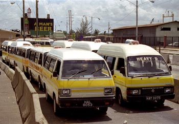 Die Taxis warten Die Taxis warten