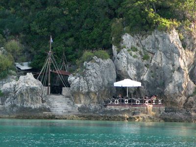 Poros - Felsenbar Poros - Felsenbar