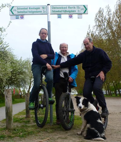 Mit dem Einrad Mit dem Einrad