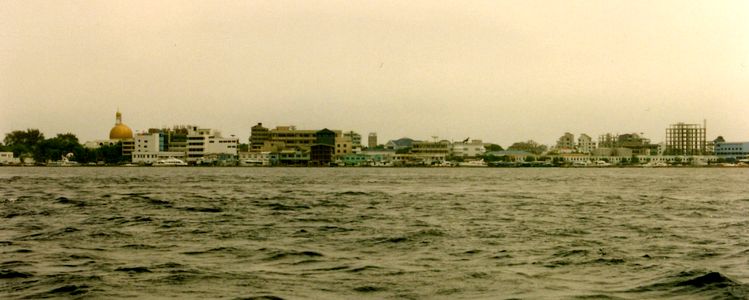 Skyline von MALE der Hauptinsel. Skyline von MALE der Hauptinsel.