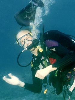 Charly unter Wasser Charly unter Wasser